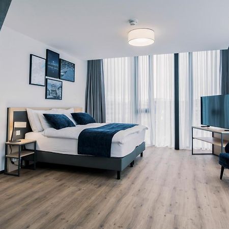 Yparc Hotel Ивердон ле Бен Екстериор снимка
