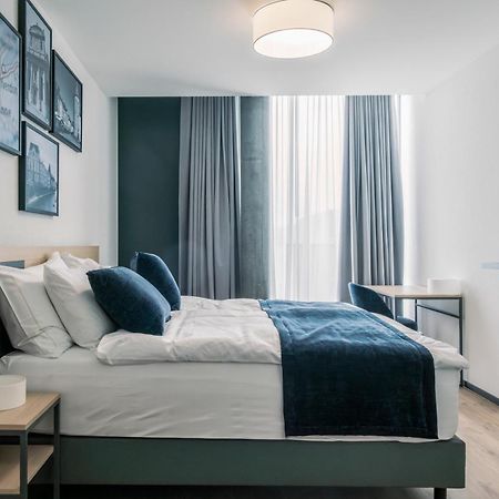 Yparc Hotel Ивердон ле Бен Екстериор снимка