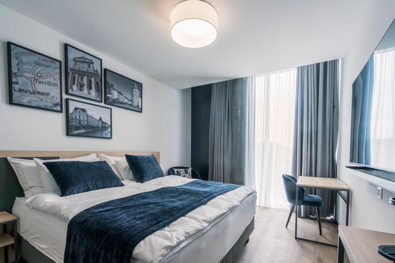 Yparc Hotel Ивердон ле Бен Екстериор снимка