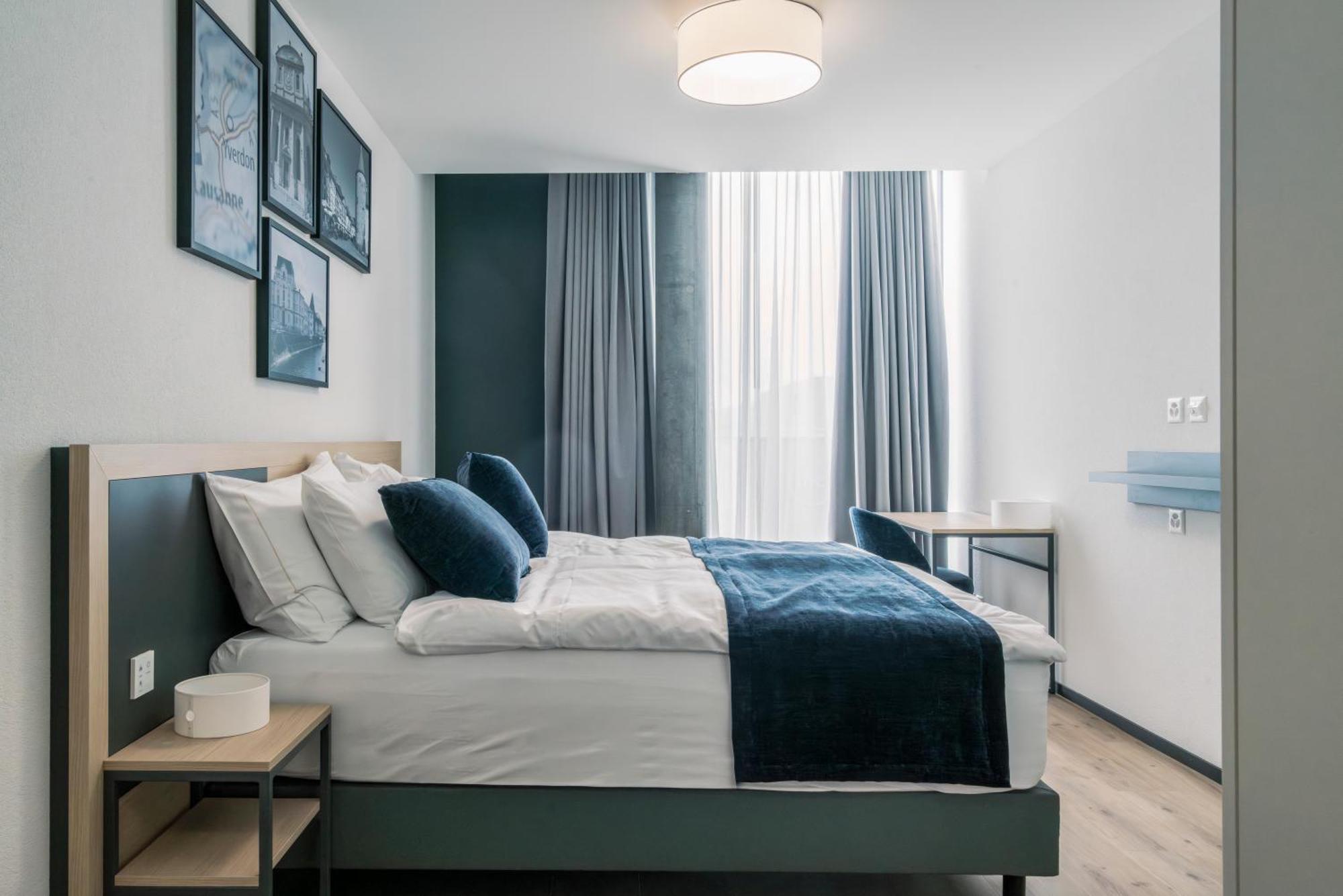 Yparc Hotel Ивердон ле Бен Екстериор снимка